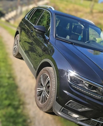 Volkswagen Tiguan cena 140000 przebieg: 98000, rok produkcji 2019 z Tychowo małe 352